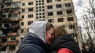 Ουκρανοί πολίτες που μεταφέρθηκαν στη Ρωσία περιγράφουν “στρατόπεδα διαλογής”