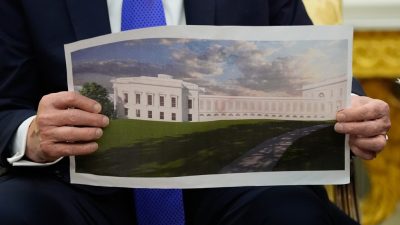 Μια νέα αίθουσα χορού